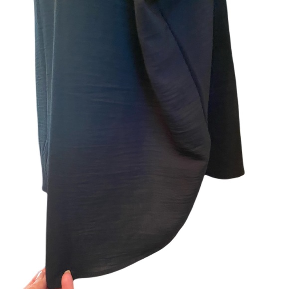 NEW! Zenana black vneck long top M - Picture 4 of 6